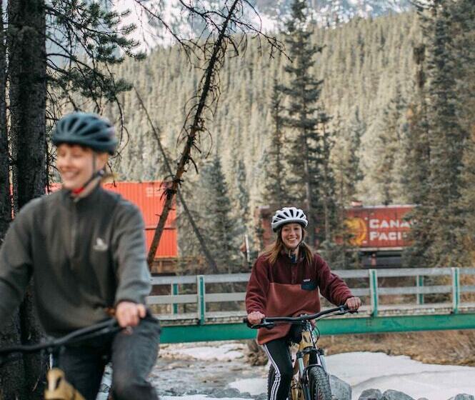 هتل Mountaineer Lodge