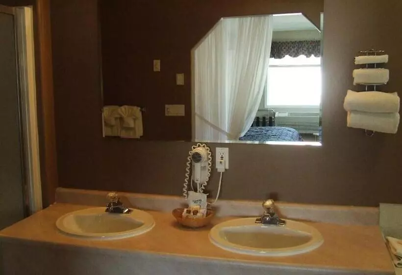 ホテル Ponderosa Motor Inn