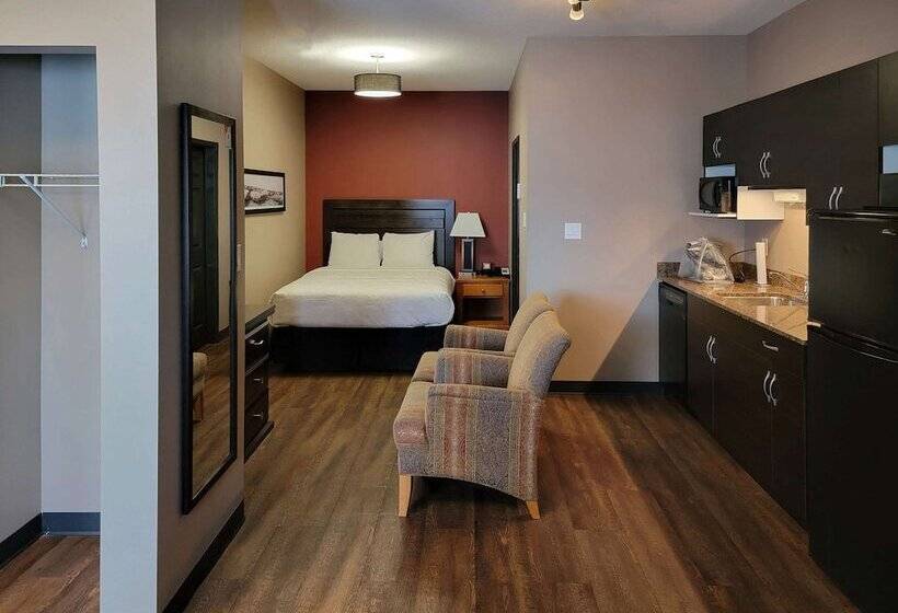 هتل Quality Inn & Suites