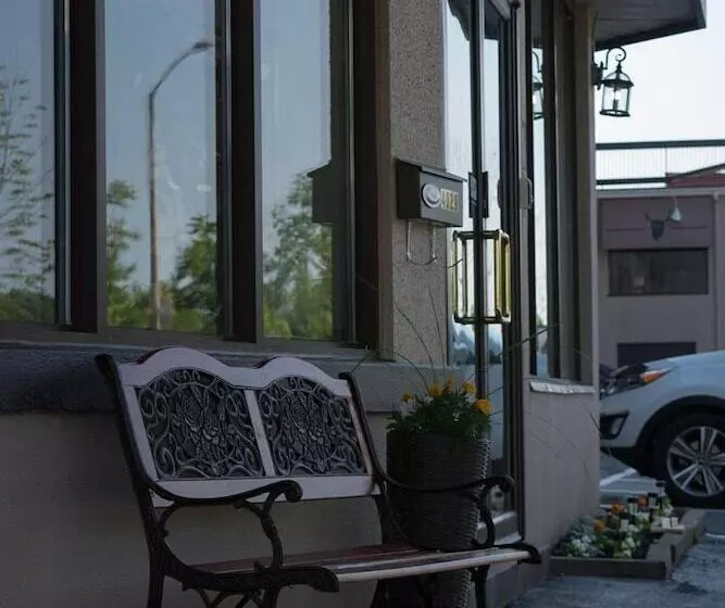 Szálloda River Rapids Inn