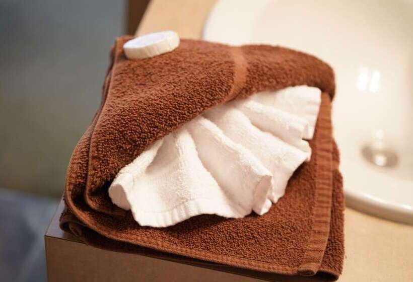 فندق River Rapids Inn