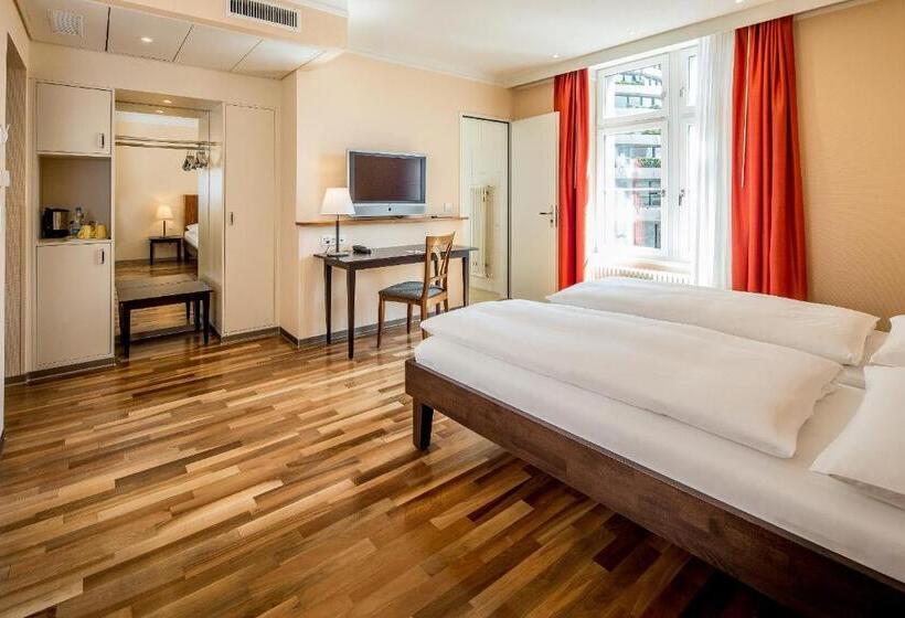 בית מלון כפרי Schweizerhof Basel