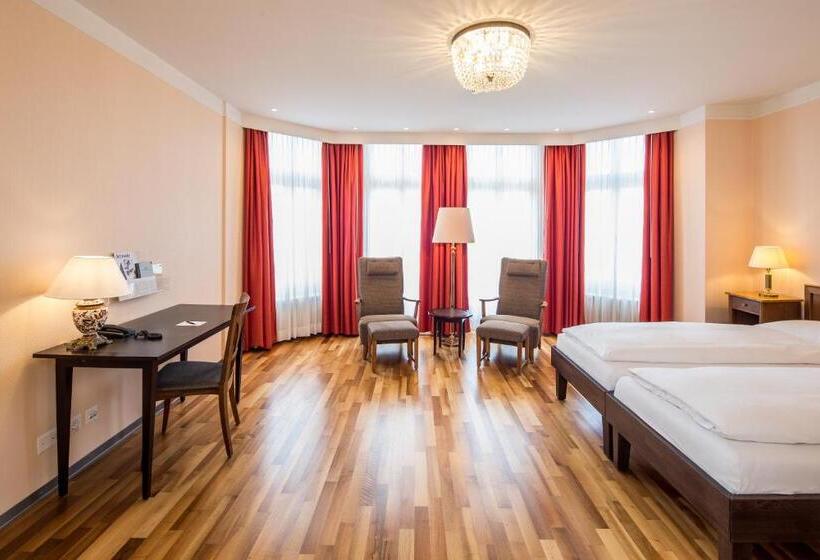 בית מלון כפרי Schweizerhof Basel