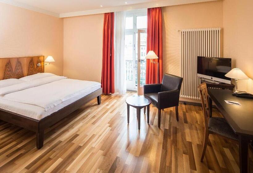 בית מלון כפרי Schweizerhof Basel