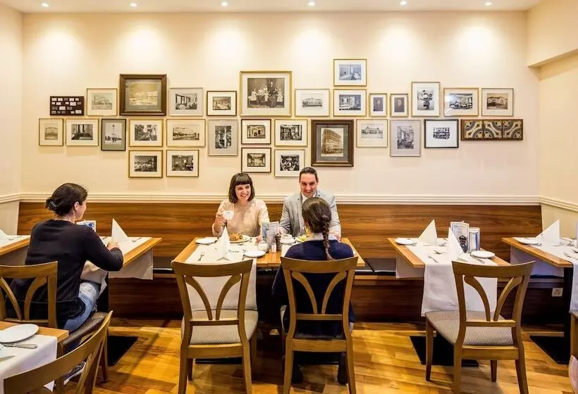 ホテル Schweizerhof Basel