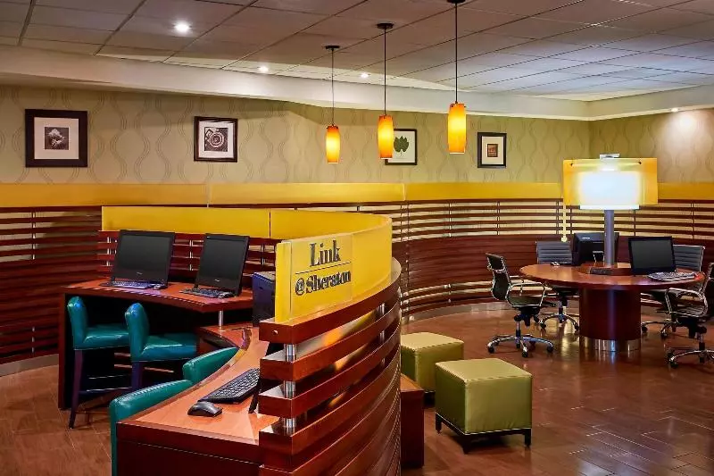 酒店 Sheraton Hamilton