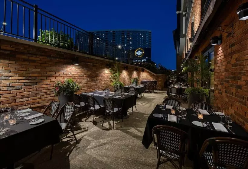 The Insignia Hotel, Sarnia, A Tribute Portfolio