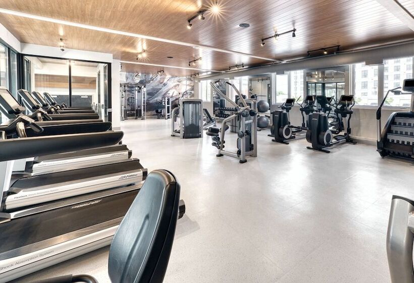 The Insignia Hotel, Sarnia, A Tribute Portfolio