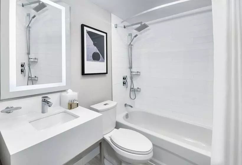 The Insignia Hotel, Sarnia, A Tribute Portfolio