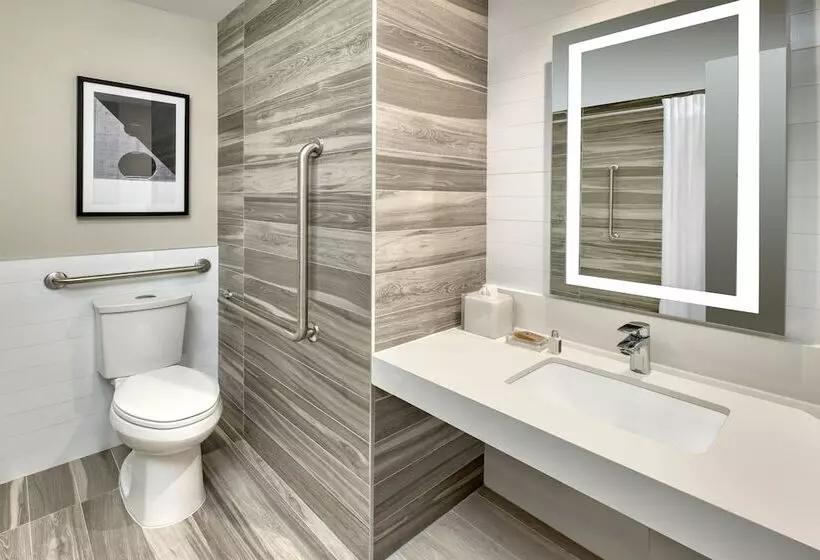 The Insignia Hotel, Sarnia, A Tribute Portfolio