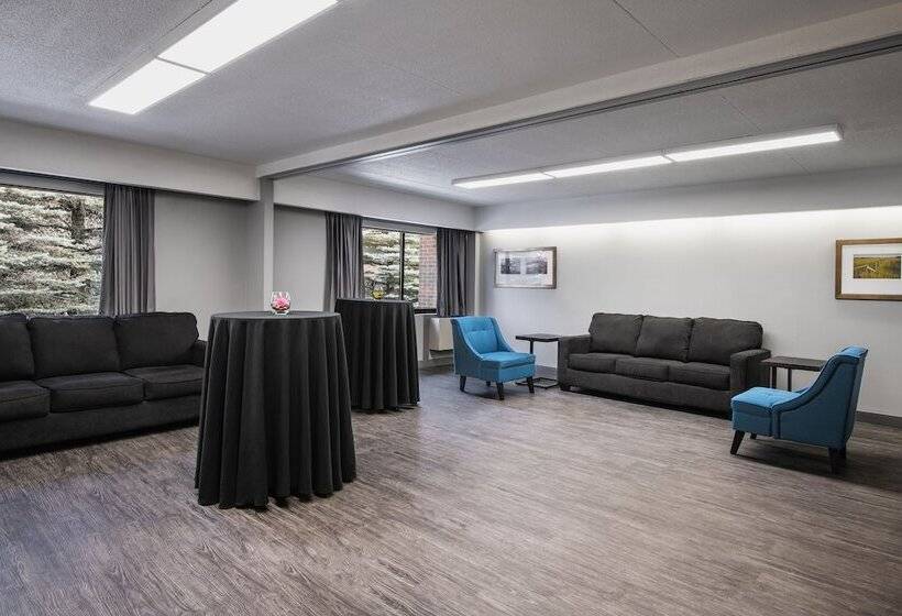 Valhalla Hotel & Conference Centre