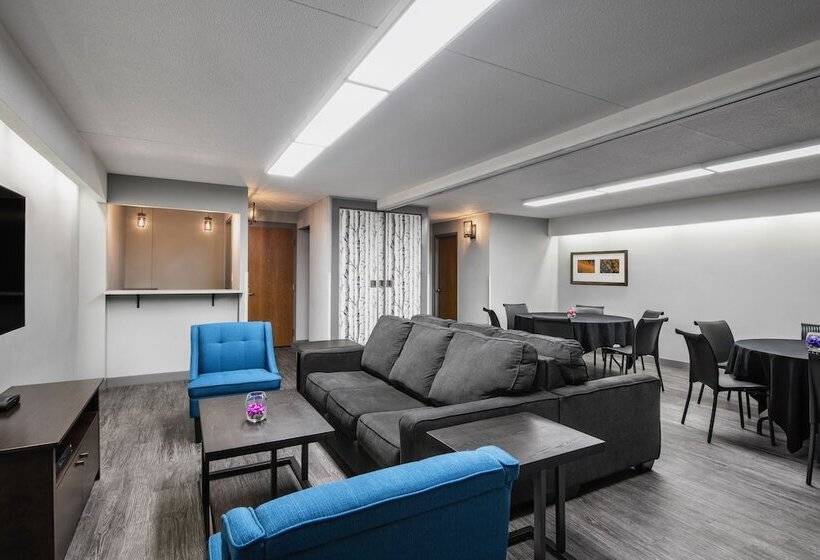 Valhalla Hotel & Conference Centre