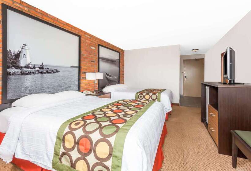 Motel Super 8 By Wyndham Sudbury On