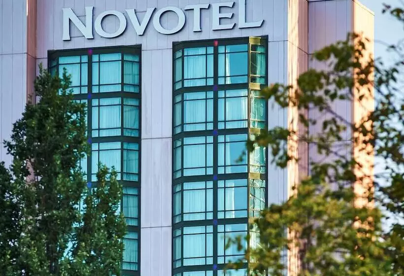 Novotel Toronto North York