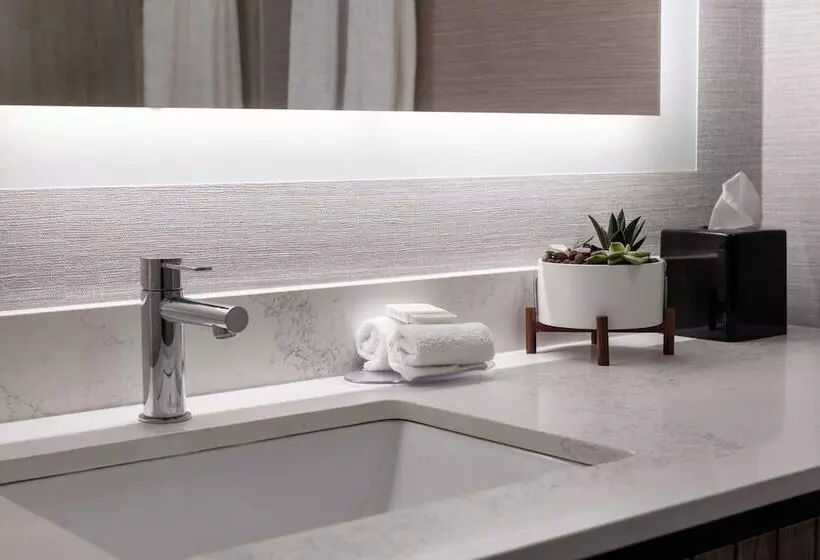 Valhalla Hotel & Conference Centre