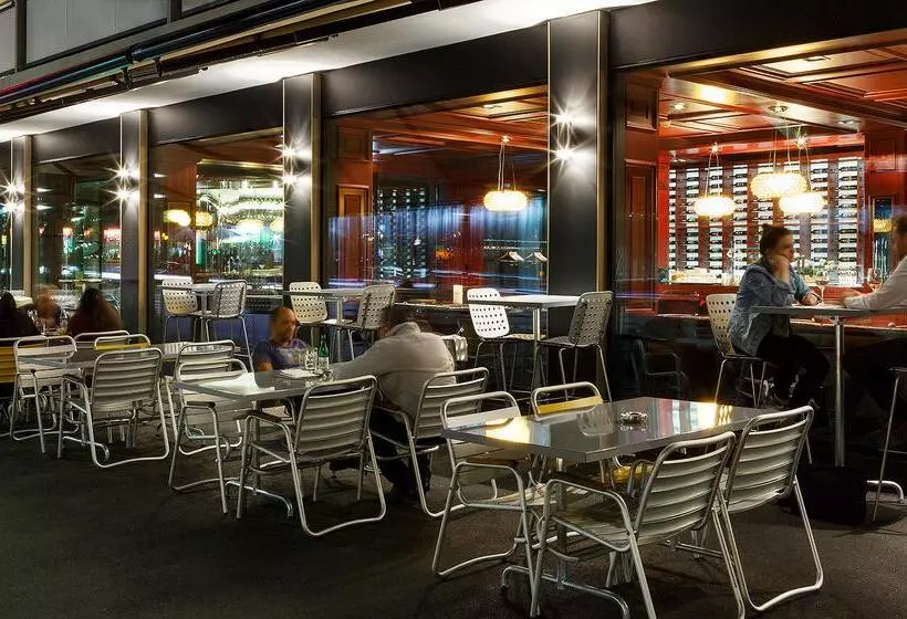 בית מלון כפרי Locke Am Platz Zurich