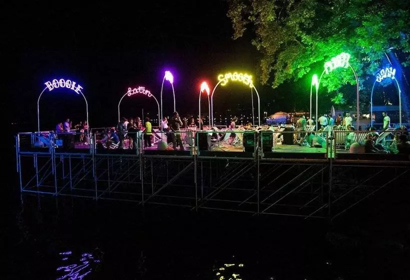 בית מלון כפרי Beaurivage Palace