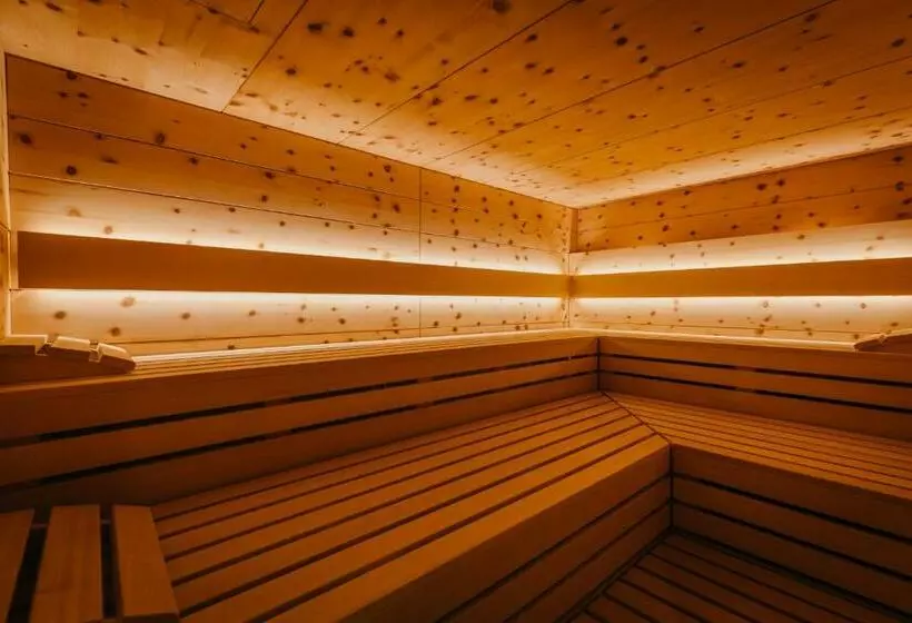 ホテル Ermitage Wellness & Spa