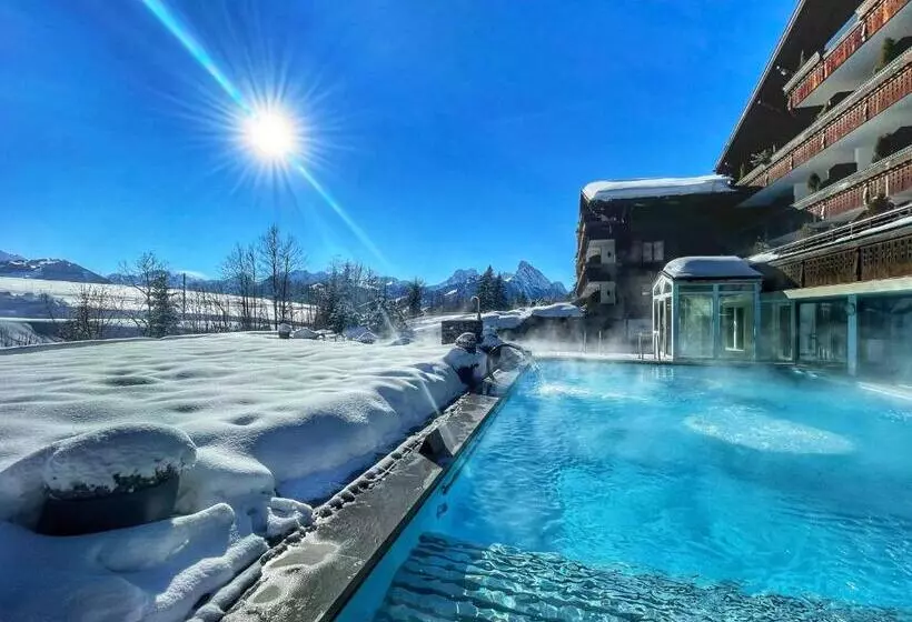 ホテル Ermitage Wellness & Spa