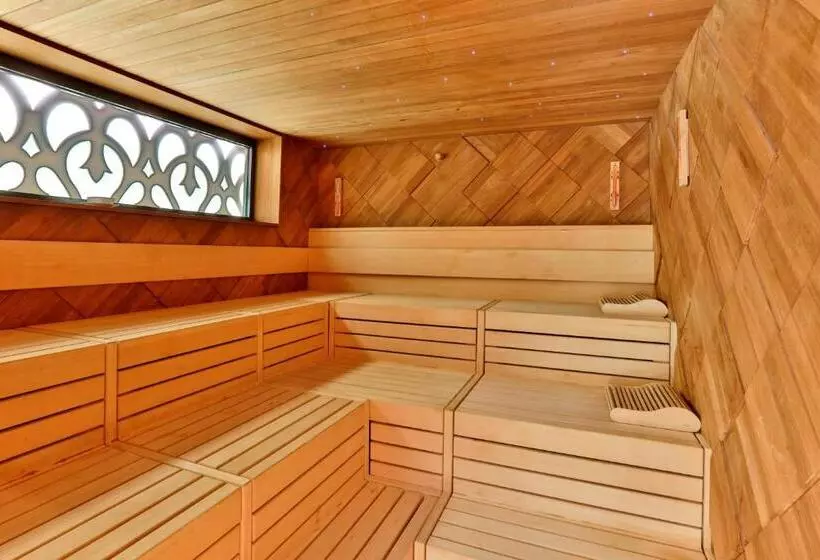 ホテル Ermitage Wellness & Spa