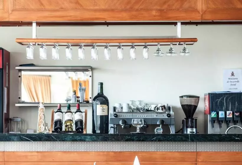 هتل Francisco De Aguirre