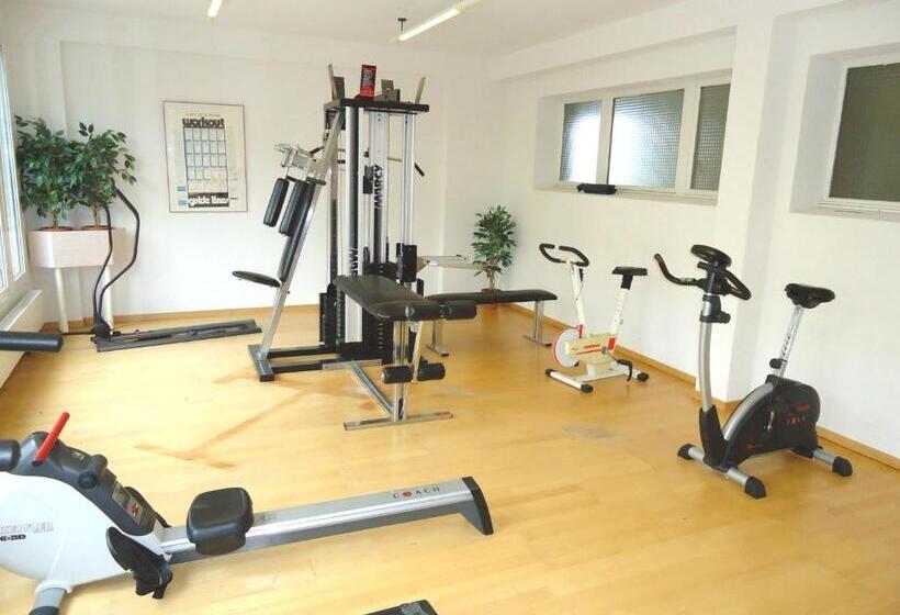 هتل Grand Hôtel Du Parc