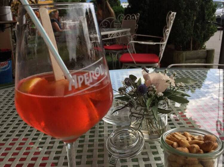 هتل Hostellerie De Genève