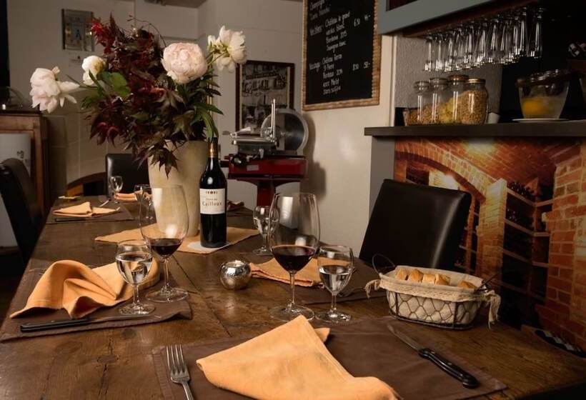 هتل Hostellerie De Genève