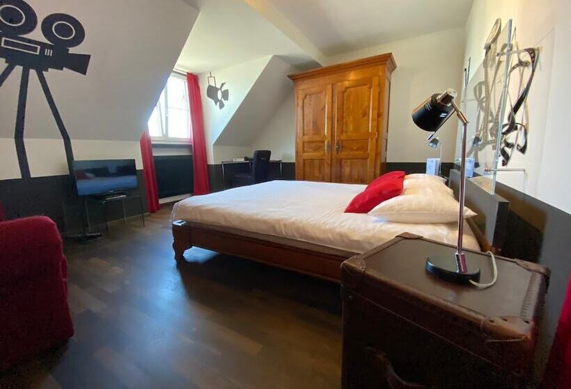 هتل Hostellerie De Genève