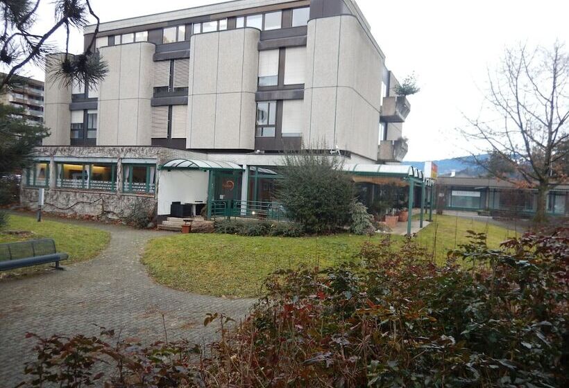 هتل Hôtel Du Grand Pré