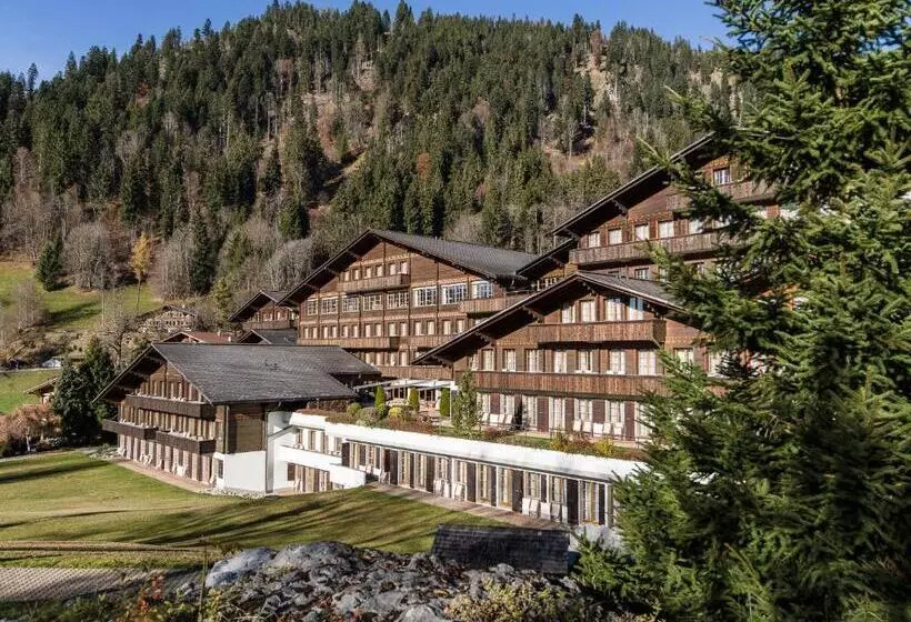 Hotel Huus Gstaad