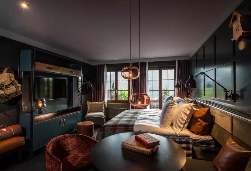 Hotel Huus Gstaad