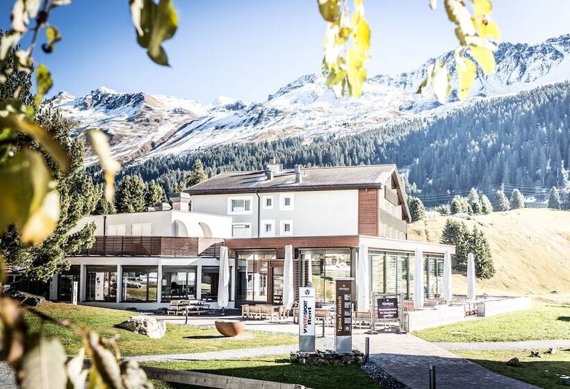 هتل Valbella Resort