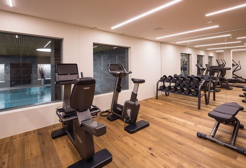 هتل Valbella Resort