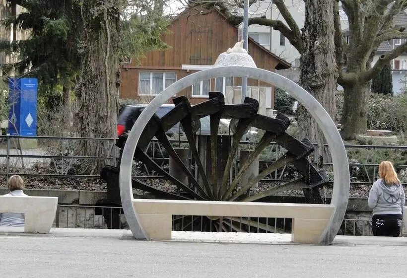 Отель Weisses Kreuz