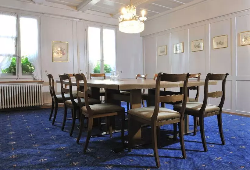 Отель Weisses Kreuz