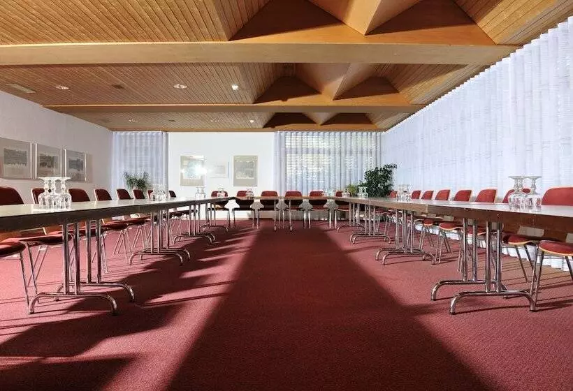 Отель Weisses Kreuz