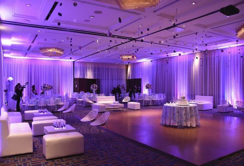 בית מלון כפרי Bogota Plaza