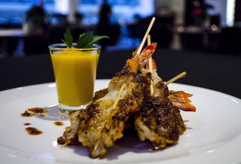 בית מלון כפרי Bogota Plaza