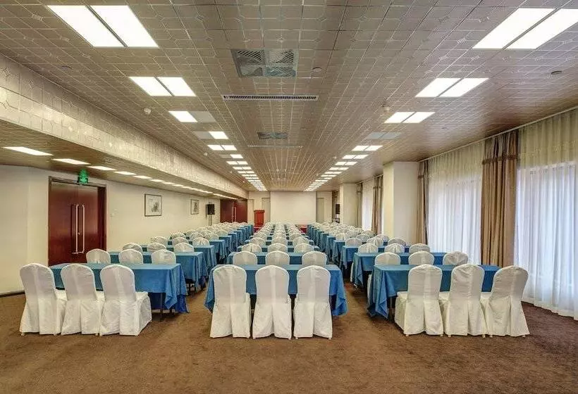 Отель Dalian Grand Continent International