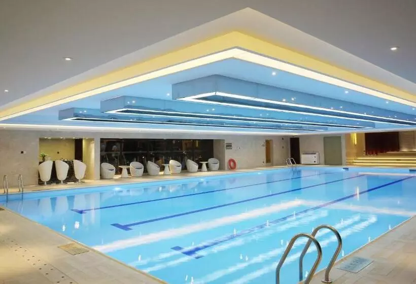 בית מלון כפרי Shantou International