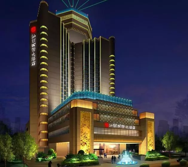 בית מלון כפרי Shantou International