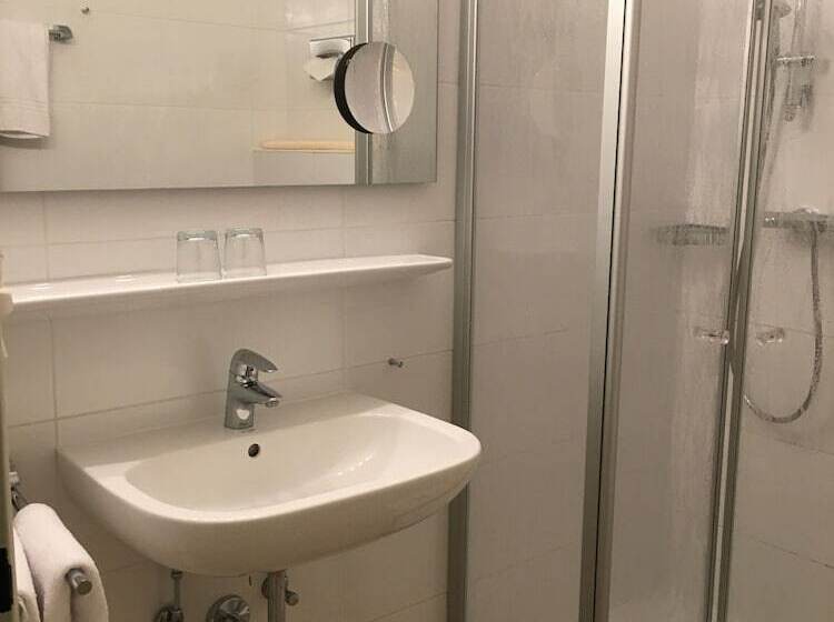 Altes Gasthaus Kuhr Hotel & Restaurant