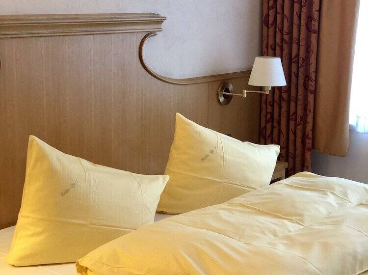 Altes Gasthaus Kuhr Hotel & Restaurant