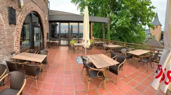 酒店 Burg Wassenberg