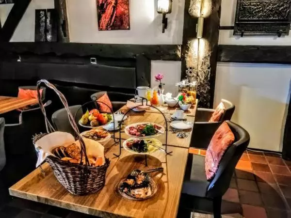 酒店 Burg Wassenberg