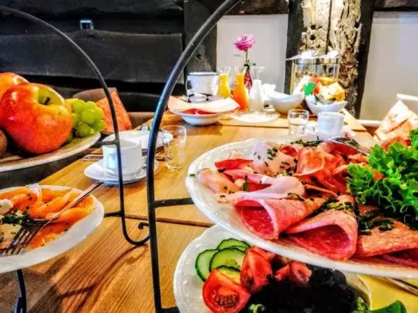 酒店 Burg Wassenberg