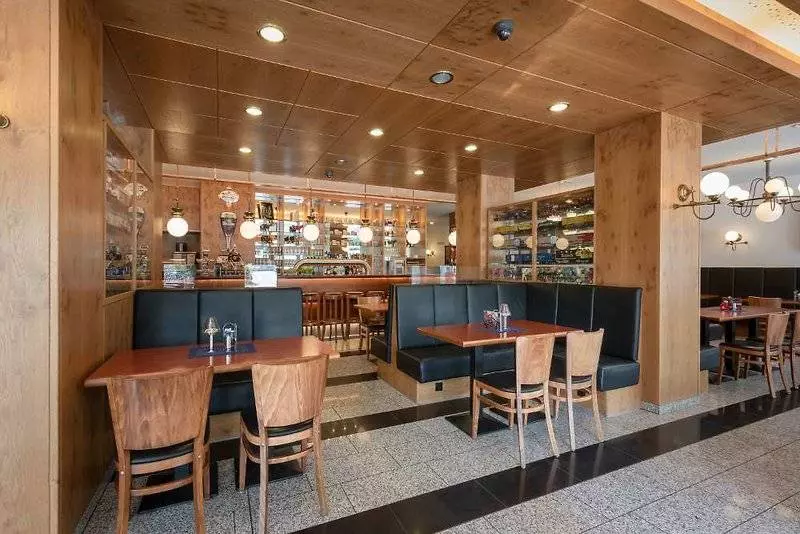 ホテル Conti Am Hauptbahnhof