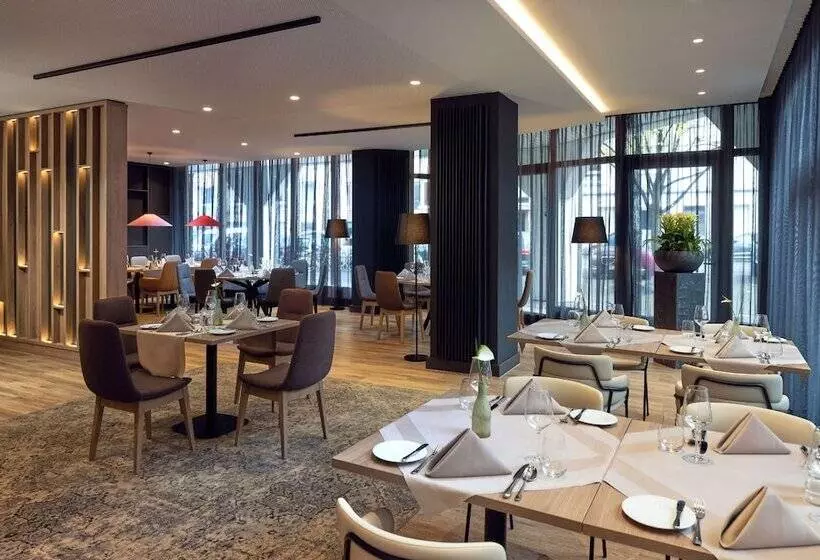 هتل Doubletree By Hilton Hannover Schweizerhof