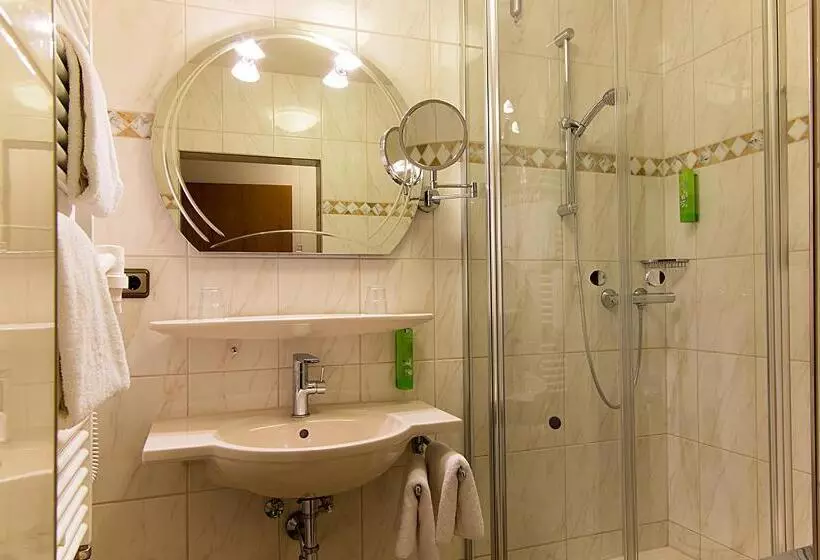 Freund   Privathotels Dr Lohbeck